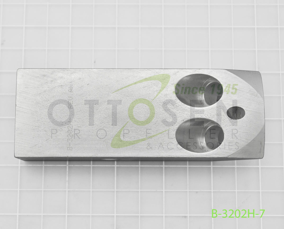 B-3202H-7-HARTZELL-PROPELLER-COUNTER-WEIGHT-PICTURE-2