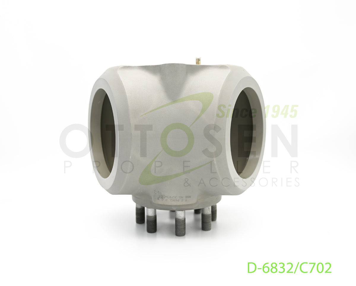 D-6832-C702-McCAULEY-PROPELLER-HUB-ASSEMBLY-3-BLADE-TURBINE-PICTURE-1