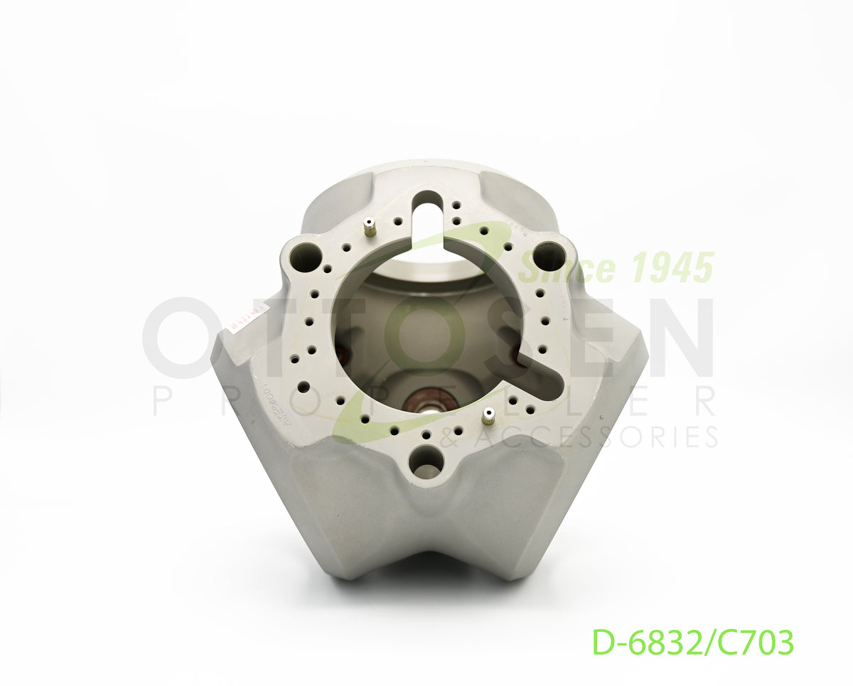 D-6832-C703-McCAULEY-PROPELLER-HUB-ASSEMBLY-3-BLADE-TURBINE-PICTURE-2